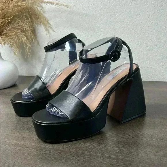 Steven New York Women's Black
Courts Size 10M - Picture 1 of 12